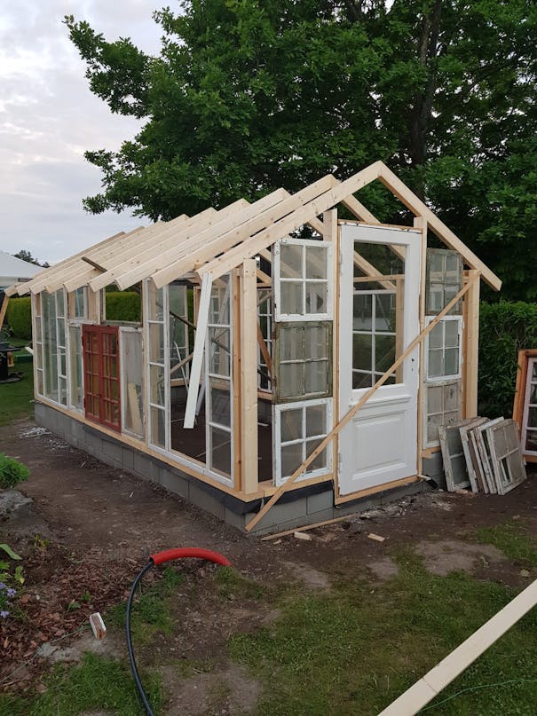 Orangeri af genbrugsmaterialer Orangeri af genbrugsmaterialer